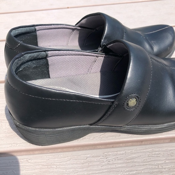 Work Wonders by Dansko Camellia Black Leather Clog - Picture 2 of 5